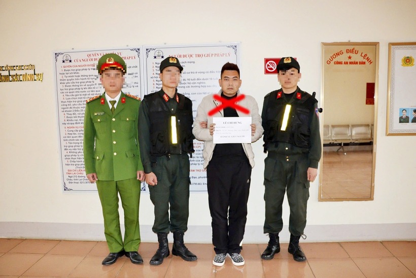 Đối tượng Lê Chí Hưng thời điểm bị bắt . Ảnh: Dân Trí