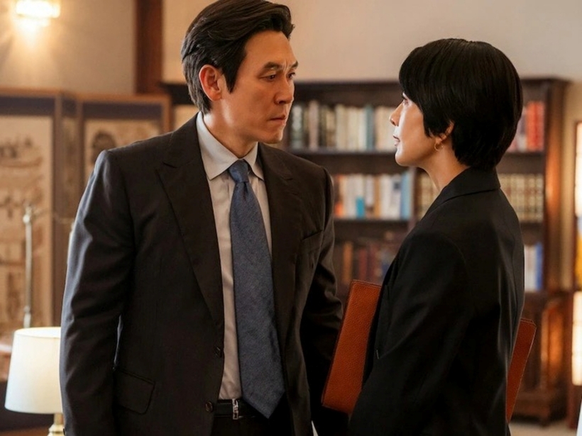 Phim The Whirlwind lấy đề tài chính trị nhưng cách xây dựng bộ phim không hề tạo cảm giác cứng nhắc, khô khan.