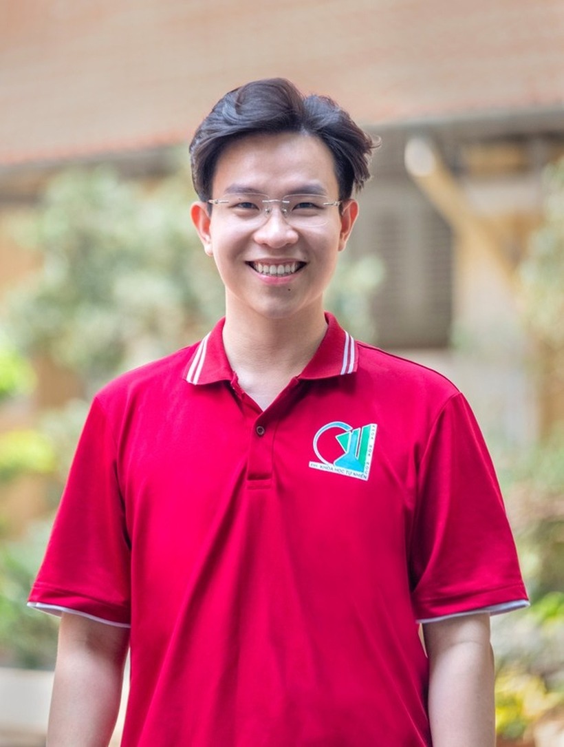 Nguyễn Quốc Trung là sinh viên duy nhất trong 15 Công dân trẻ tiêu biểu TP.HCM năm 2024, hiện đang học Trường Đại học Khoa học Tự nhiên, Đại học Quốc gia TP.HCM.