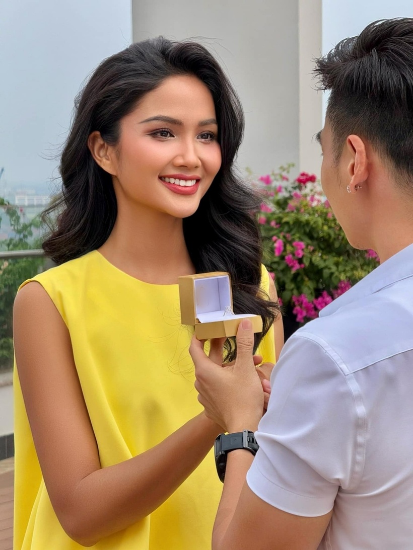 Bạn trai cầu hôn Hoa hậu H'Hen Niê sau 7 năm yêu. Ảnh: FBNV