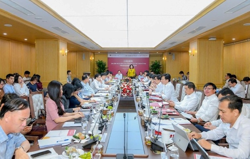 Ban Lãnh đạo và đoàn công tác Ngân hàng Nhà nước Việt Nam làm việc với Agribank về đánh giá kết quả triển khai Phương án cơ cấu lại gắn với xử lý nơ xấu giai đoạn 2021 - 2025