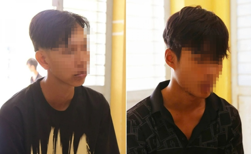 Trần Duy Kh. và Lý Văn M. tại cơ quan công an. (Ảnh: VOV)