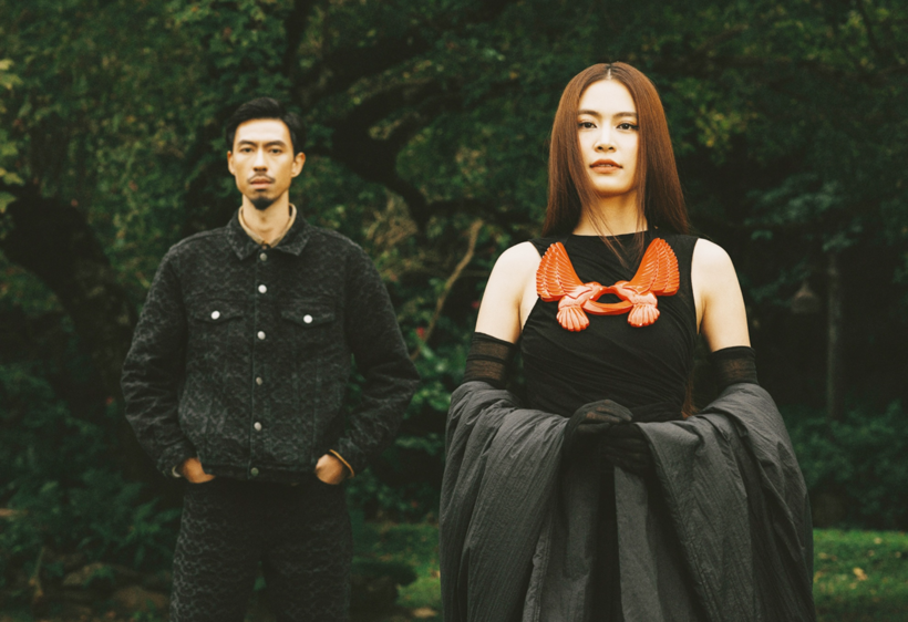 Hoàng Thùy Linh và Đen Vâu trong MV Miền đất hứa