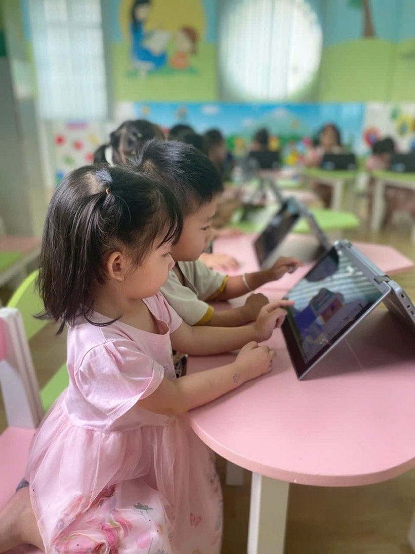 Nhiều phụ huynh cho biết "nơi ở hiện tại" giúp phụ huynh đưa đón tiện lợi. (Ảnh: PHCC)