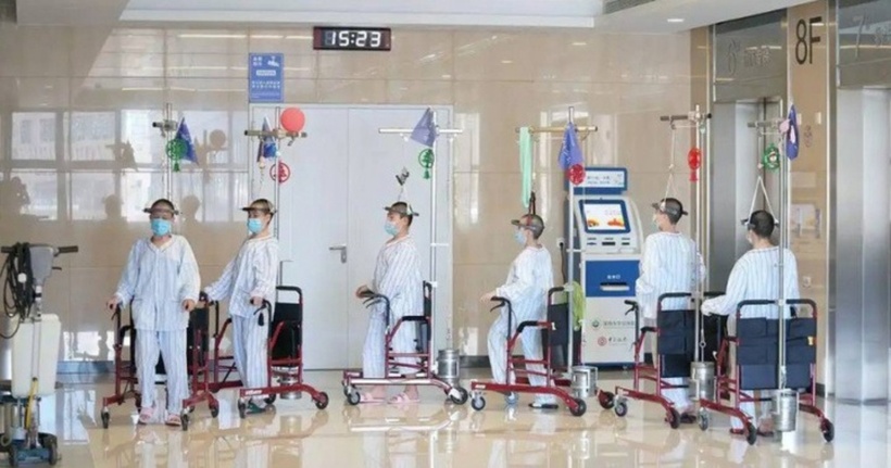 Tại Trung Quốc, người giám hộ có quyền quyết định việc xuất viện của bệnh nhân tâm thần. Ảnh: Sohu.