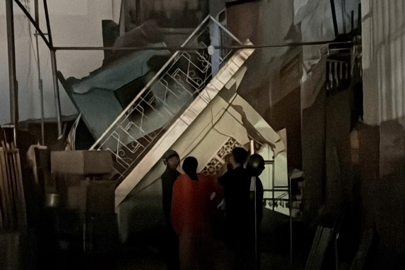 Căn nhà cấp 4 bất ngờ bị đổ sập. Ảnh: NLĐ