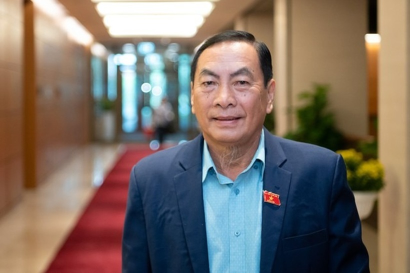 ĐBQH Phạm Văn Hòa.