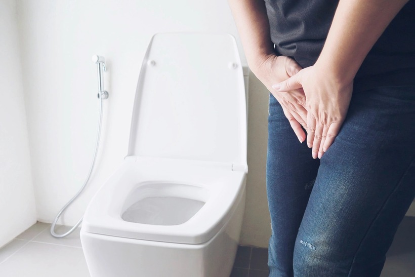 Tiểu đêm là tình trạng mà người mắc phải thức dậy thường xuyên vào ban đêm để đi tiểu.