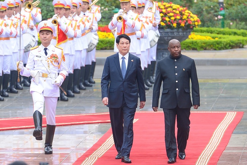 Chủ tịch nước Lương Cường chủ trì lễ đón chính thức Tổng thống Burundi - 5