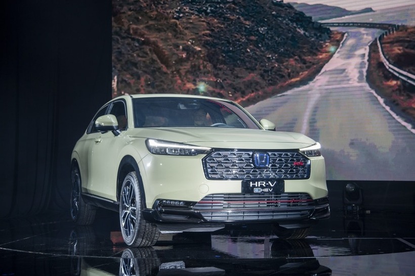 Honda Việt Nam ra mắt SUV HR-V hybrid và công bố giá xe máy điện mới - 3