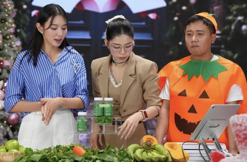 Thùy Tiên bị phạt 25 triệu đồng vì quảng cáo sản phẩm kẹo rau củ Kera.