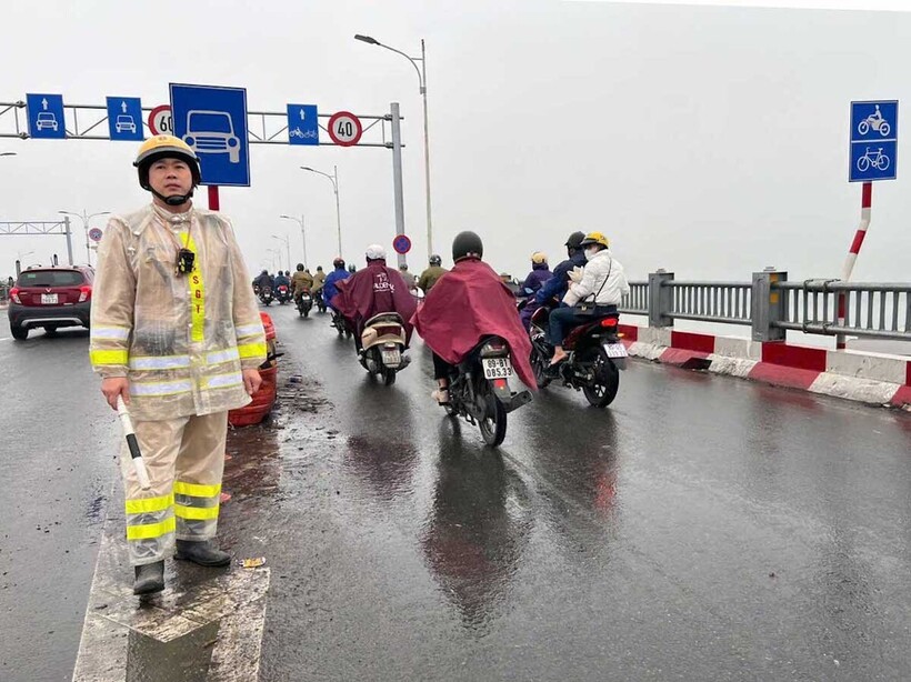 CSGT được tăng cường trên các tuyến giao thông trọng điểm&nbsp;để kịp thời xử lý các tình huống