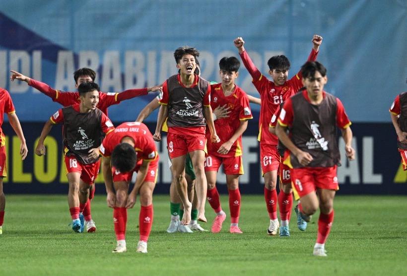 Nếu thắng U17 UAE trong trận đấu ngày 10/4 thì U17 Việt Nam chắc chắn đi tiếp mà không cần quan tâm kết quả trận còn lại. Ảnh minh họa: VnExpress