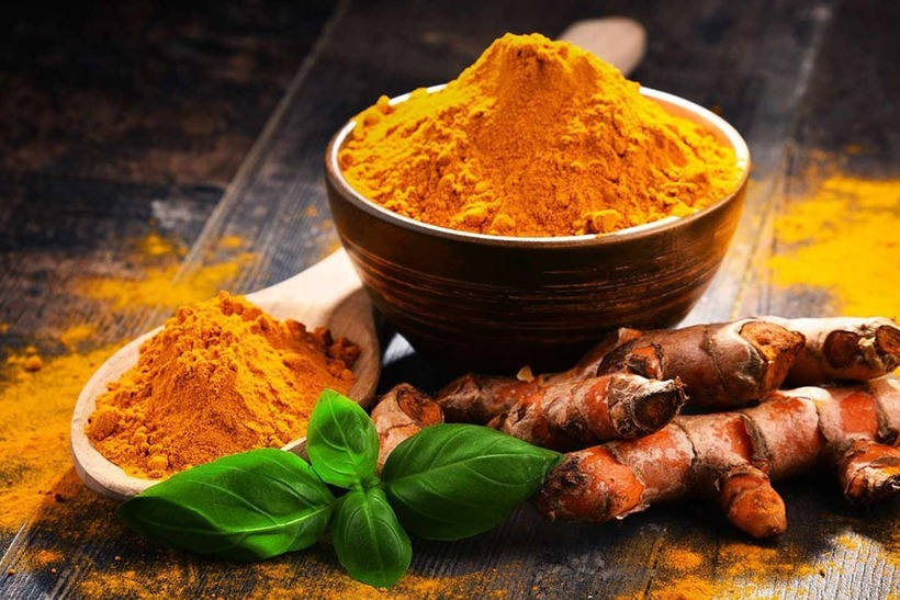 Bằng cách kết hợp nghệ vào bữa ăn như súp, sinh tố hoặc các món cơm để duy trì sức khỏe thận.