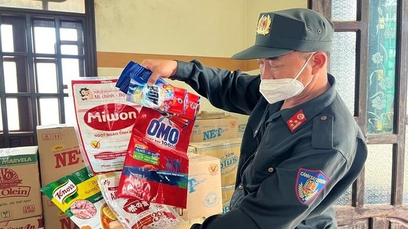 Bộ Công an đề xuất nhiều tình tiết định khung trách nhiệm hình sự mới đối với tội sản xuất, buôn bán hàng giả. (Ảnh minh họa: Dân trí)