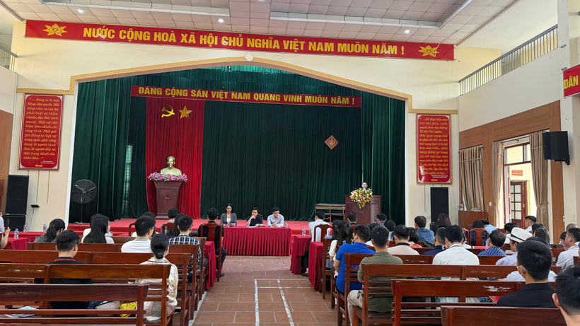 Chủ đầu tư giải đáp các thắc mắc của khách hàng