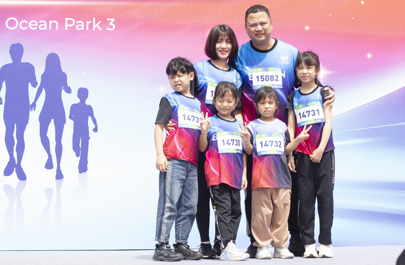 6 thành viên gia đình anh Đào Văn Cường đều góp mặt tại Edurun 2025