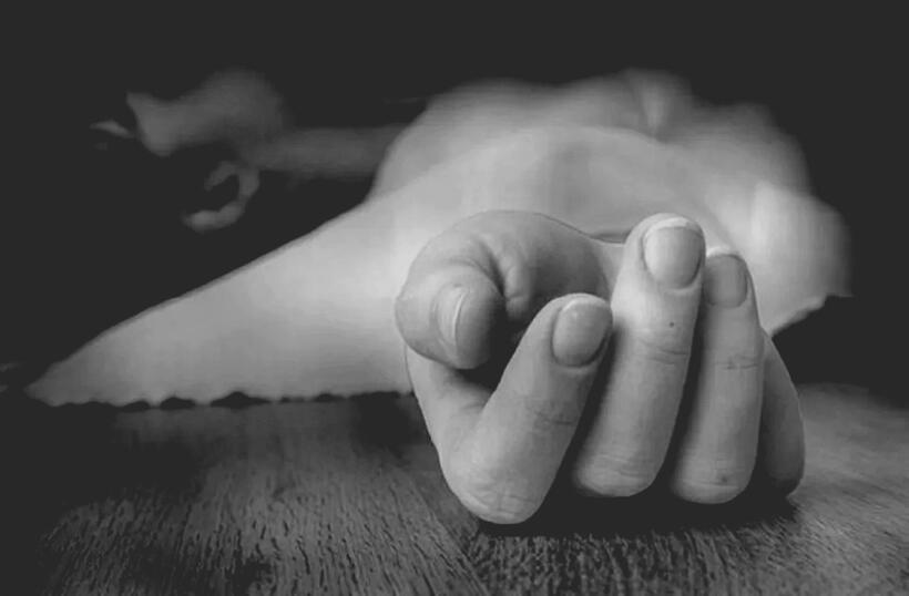 Anh trai phát hiện em gái đột tử trong phòng trọ. Ảnh minh họa.
