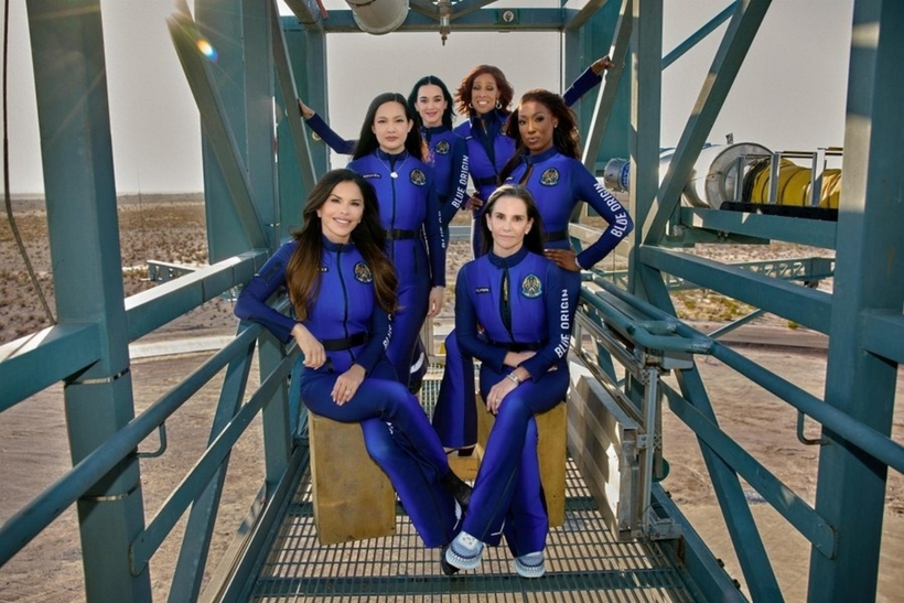 Các thành viên của sứ mệnh NS-31. Ảnh: Blue Origin