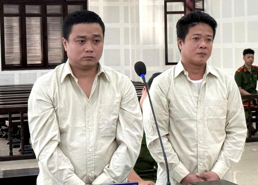 2 bị cáo tại phiên xét xử. Ảnh: PLO