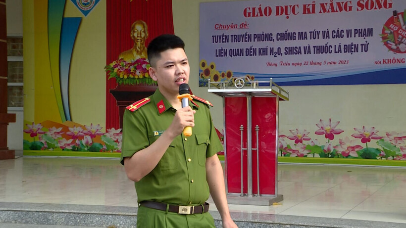 Thượng úy Nguyễn Đăng Khải, cán bộ Phòng Cảnh sát điều tra tội phạm về ma túy Công an tỉnh Quảng Ninh