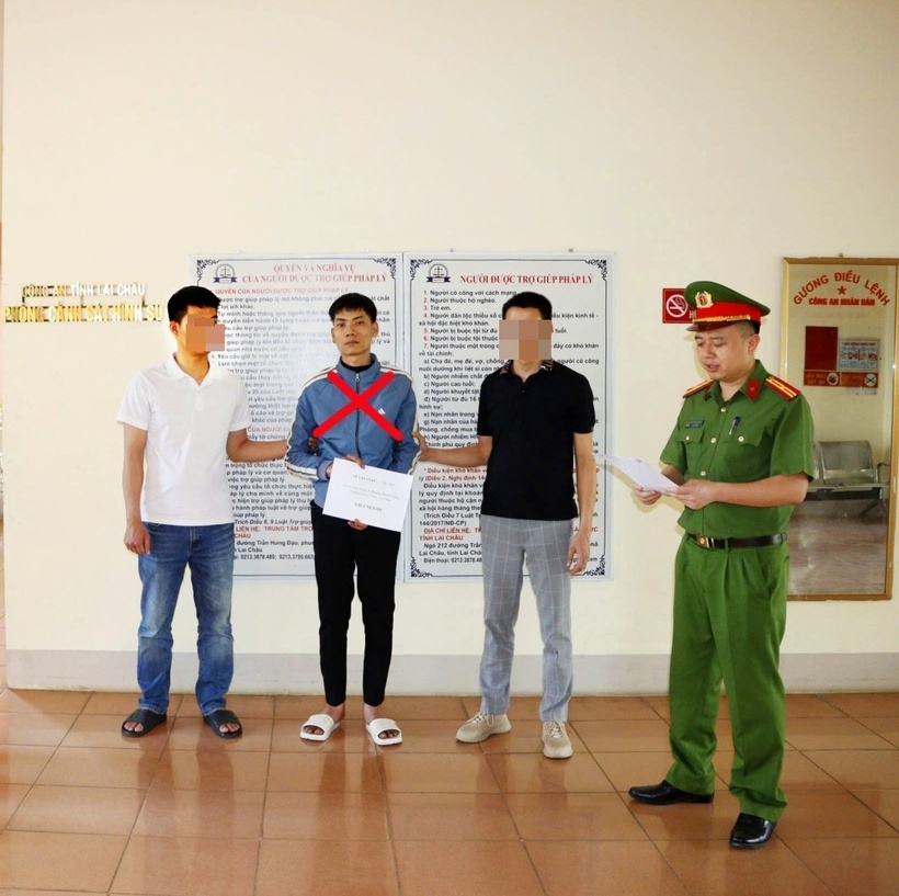 Vũ Văn Tuấn tại cơ quan công an. Ảnh: Công an tỉnh Lai Châu.