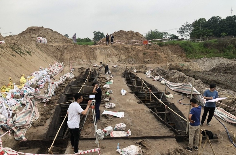 Công tác khai quật thuyền cổ ở Bắc Ninh hiện đã kết thúc, đang chờ kết quả phân tích C14 để làm rõ niên đại của thuyền hai đáy. (Ảnh: Dân Việt)