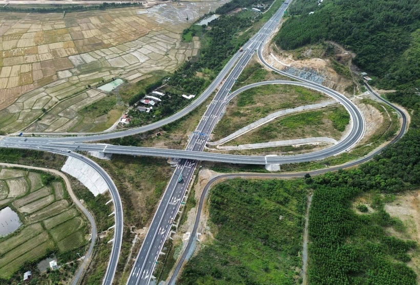 Tuyến cao tốc Vân Phong - Nha Trang. (Ảnh: VietnamNet)