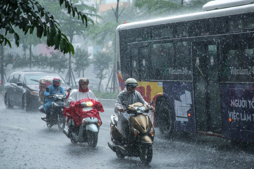 Tin tức dự báo thời tiết hôm nay (21/4): Miền Bắc nắng nóng 37 độ - 1