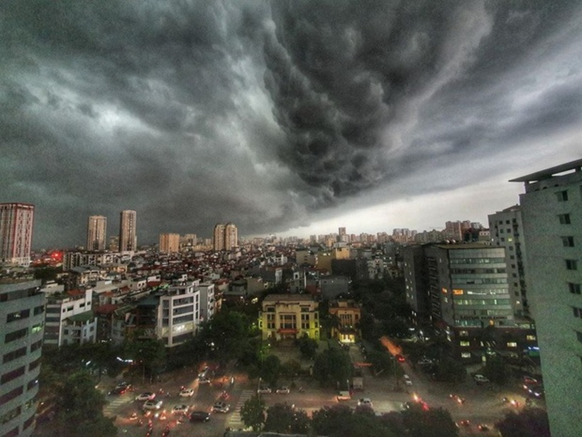 Bắc Bộ đề phòng mưa giông chiều tối. Ảnh minh hoạ.