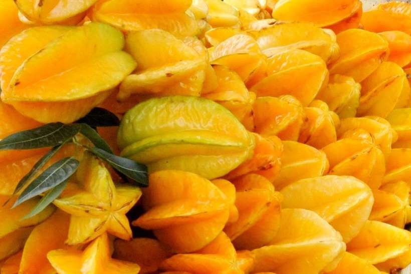 Những người có tiền sử hay đang mắc các bệnh liên quan đến thận, đặc biệt là suy thận cần hạn chế ăn khế chua.