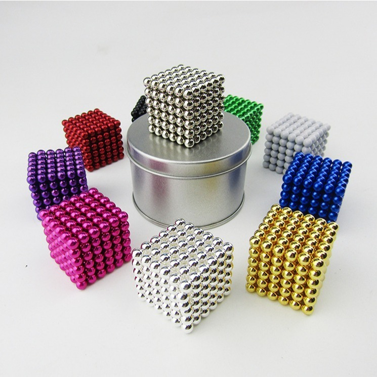 Bé 4 tuổi nuốt 20 viên nam châm, phải phẫu thuật cắt 15cm ruột. Ảnh minh họa.