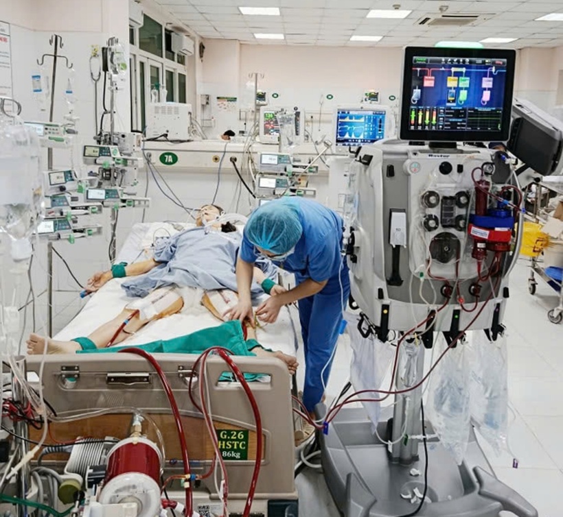 Cụ bà rơi vào nguy kịch sau khi sử dụng 38 viên thuốc điều trị huyết áp. Ảnh: BVCC