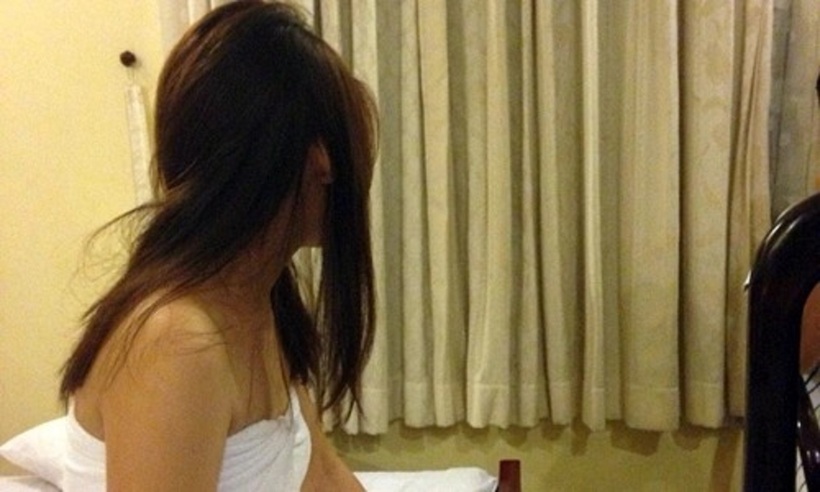Á khôi bị bắt quả tang bán dâm. Ảnh minh họa