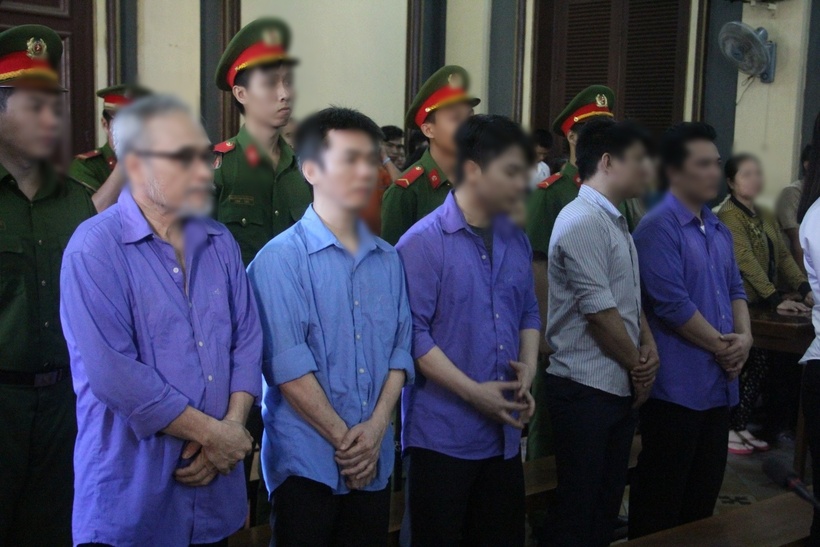 Các bị cáo tại phiên tòa. (Ảnh: Dân trí)