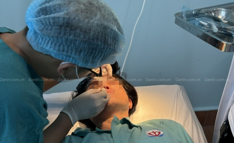 Mũi người phụ nữ biến dạng với 6 lần chỉnh sửa. Ảnh: Dân Trí.