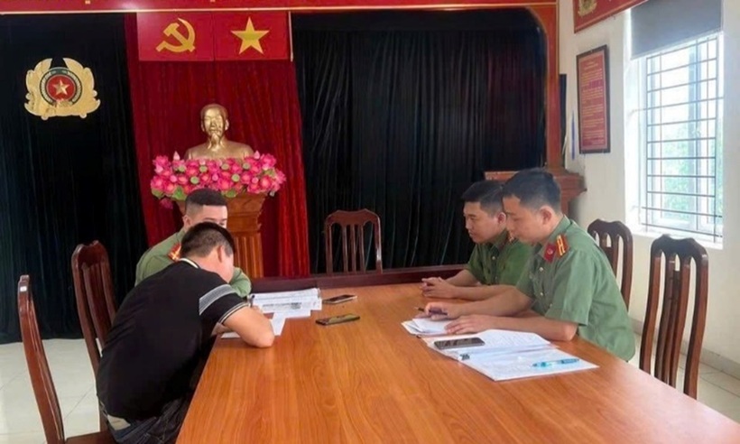 T. tại cơ quan công an.