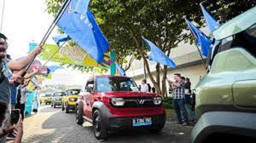 VF 3 - mẫu xe điện mới nhất được VinFast giới thiệu tại Indonesia.