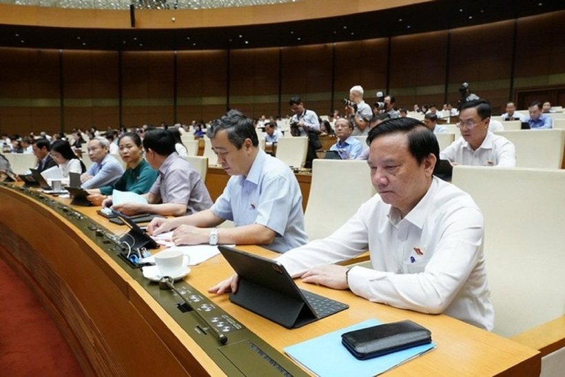 Các đại biểu tại phiên họp sáng 6/5 (Ảnh: Media Quốc hội).