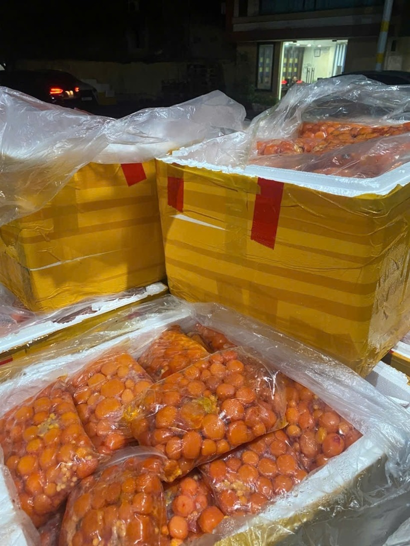 7.010 kg nội tạng động vật như trứng non, tràng gà, nầm lợn…trị giá hơn 664 triệu đồng. Ảnh: Báo Hà Nội mới.