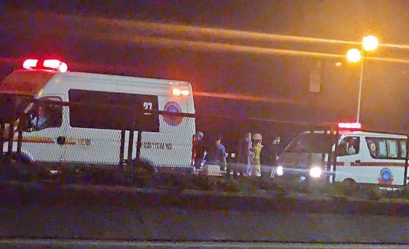 Lực lượng chức năng làm nhiệm vụ tại hiện trường. Ảnh: VOV