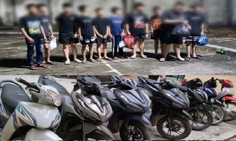 Nhóm đối tượng cùng tang vật bị cơ quan Công an bắt giữ.