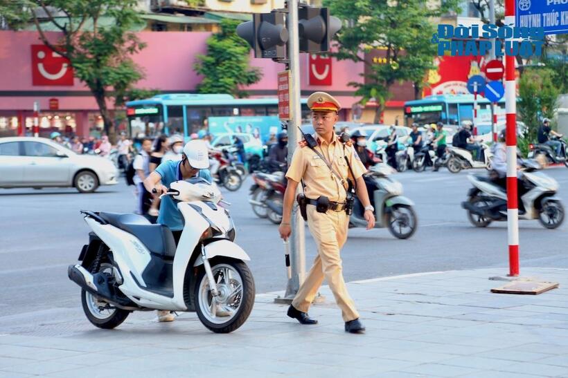 Thời gian tới, lực lượng CSGT sẽ tiếp tục mở rộng việc ghi hình, xử lý và áp dụng hình thức phạt nguội trên toàn địa bàn thành phố, đặc biệt tập trung vào các khung giờ cao điểm và các tuyến phố đông dân cư nhằm lập lại trật tự, an toàn giao thông, hướng tới một Thủ đô văn minh, hiện đại