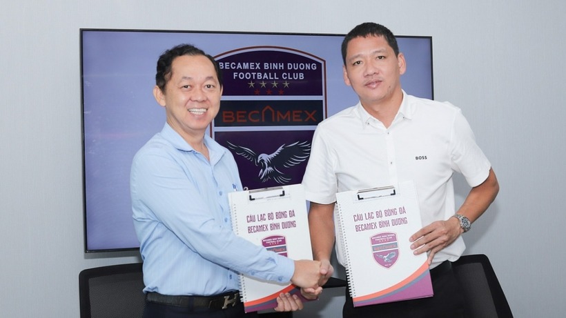 HLV Nguyễn Anh Đức trở lại mái nhà xưa. Ảnh: Bình Dương FC