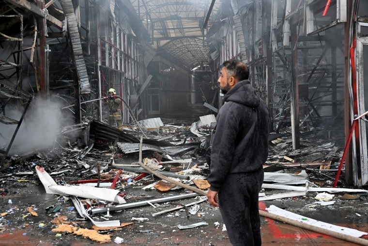 Nga tố Ukraine vi phạm lệnh ngừng bắn. Ảnh: NBC News