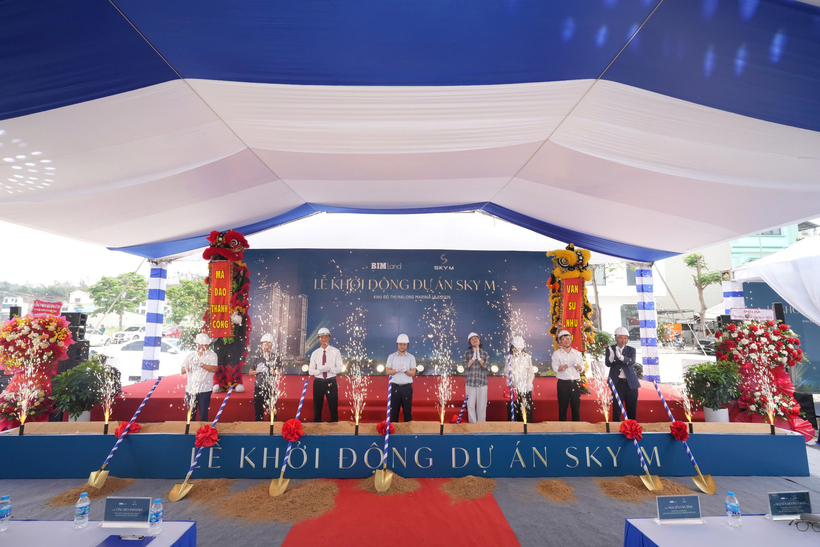 Đại diện BIM Land, nhà thầu và các đơn vị phân phối cùng thực hiện nghi thức khởi động SkyM, chính thức đánh dấu bước khởi đầu dự án bên vịnh di sản.[VLH1]&nbsp;
&nbsp;[VLH1]Ảnh thumb