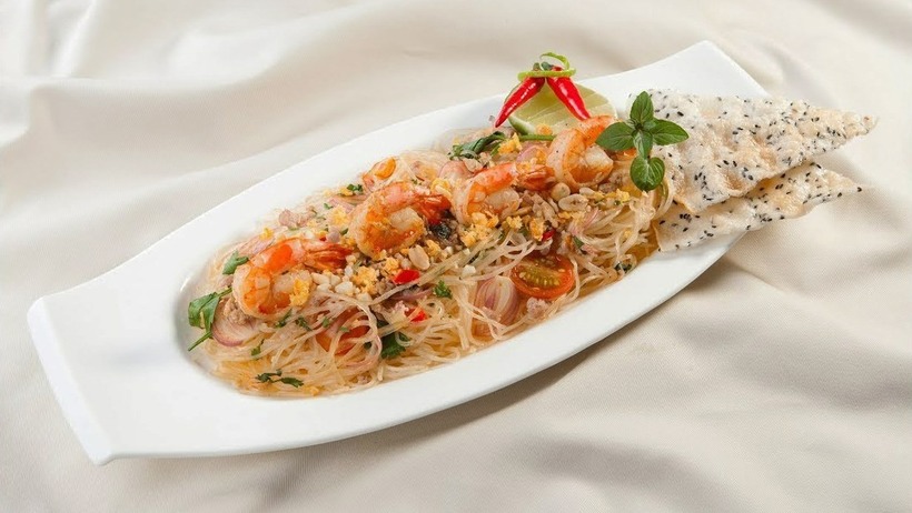 Miến khi chế biến không đúng cách hoặc ăn quá nhiều có thể gây ra vấn đề tiêu hóa.