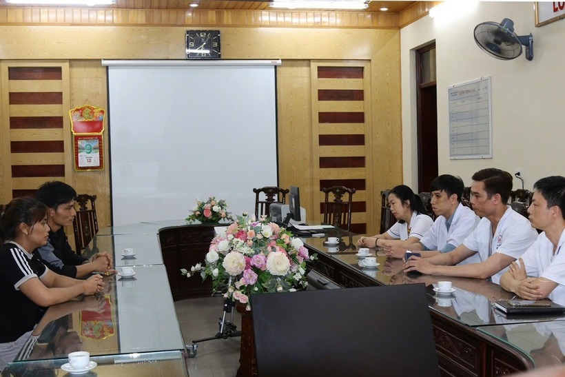 N.V.T. đã đến xin lỗi Bệnh viện Đa khoa tỉnh Nam Định, khoa Hồi sức tích cực và cá nhân điều dưỡng N.V.H.