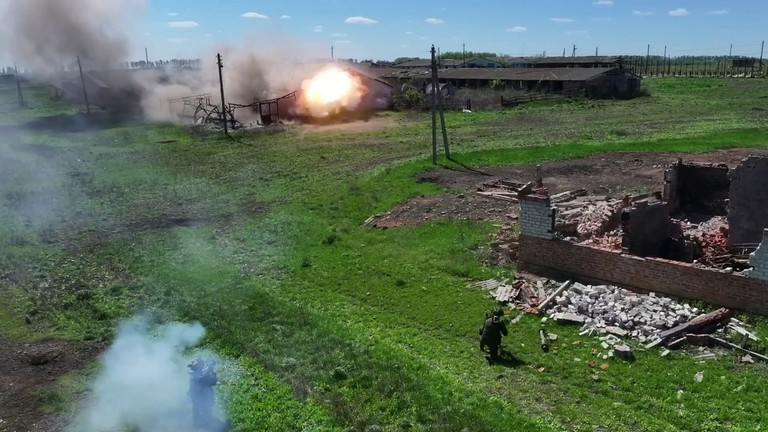 Quân đội Nga đã ghi nhận 5.026 cuộc tấn công kể từ khi lệnh ngừng bắn có hiệu lực. Ảnh: Sputnik