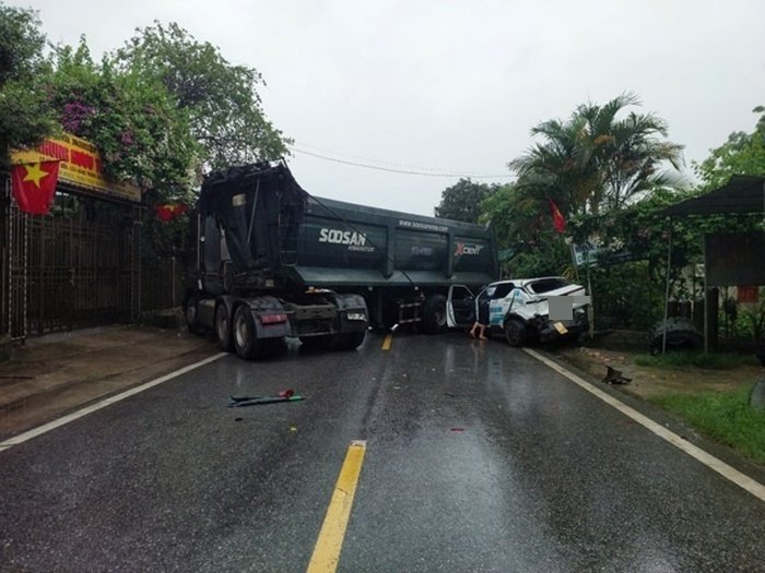 Hiện trường xảy ra vụ tai nạn. Ảnh: Báo Tiền phong.